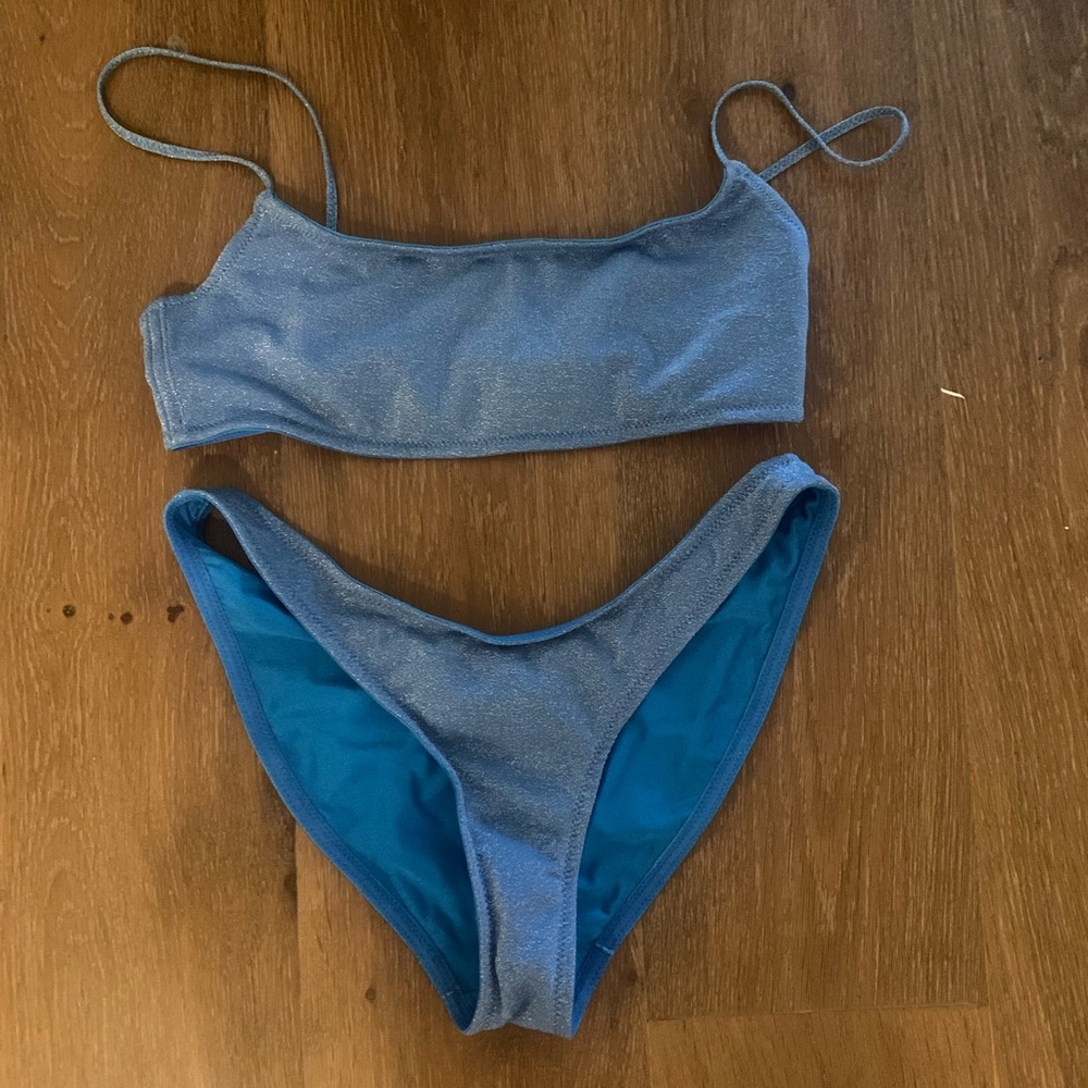 Triangl mica blue sparkle